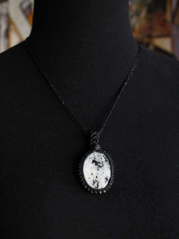 Handmade Moonstone Macrame Necklace | Licornerie Crystal Jewelry